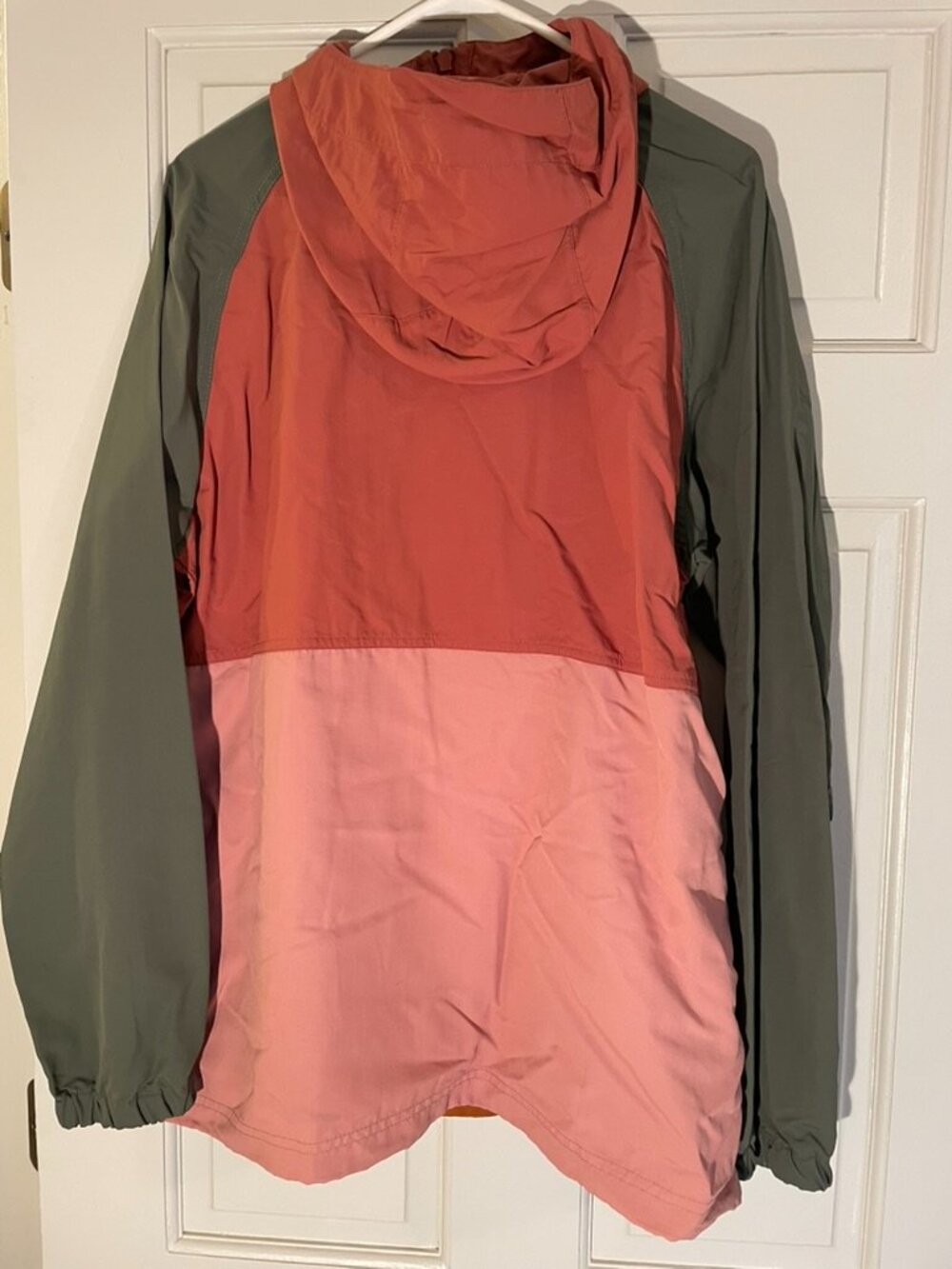 L.L. Bean Women's Mountain Classic Anorak, Multi-Color - Picture 2 of 3